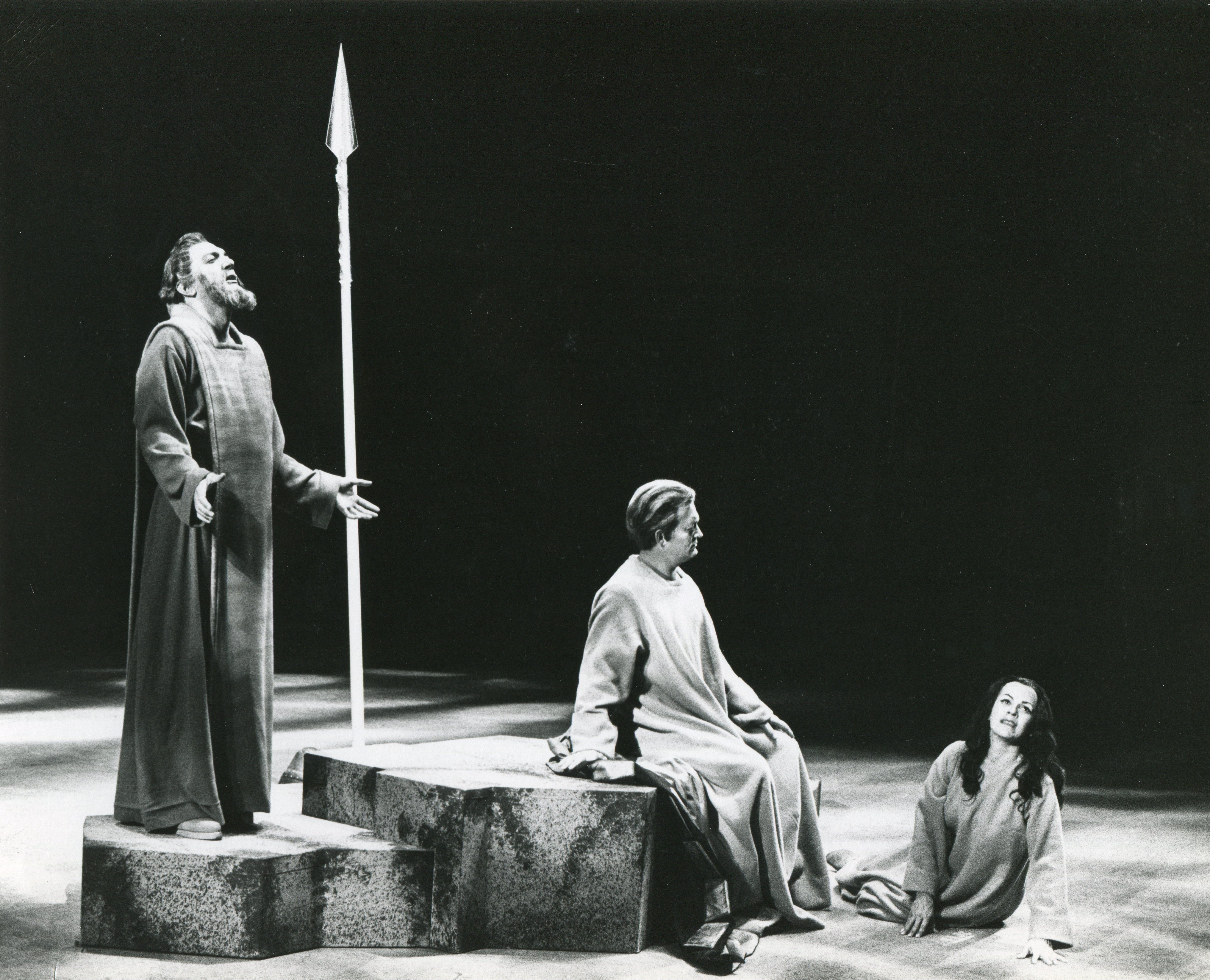 23M__1964a_Parsifal_newproduction__phtgrPetePeters.jpg